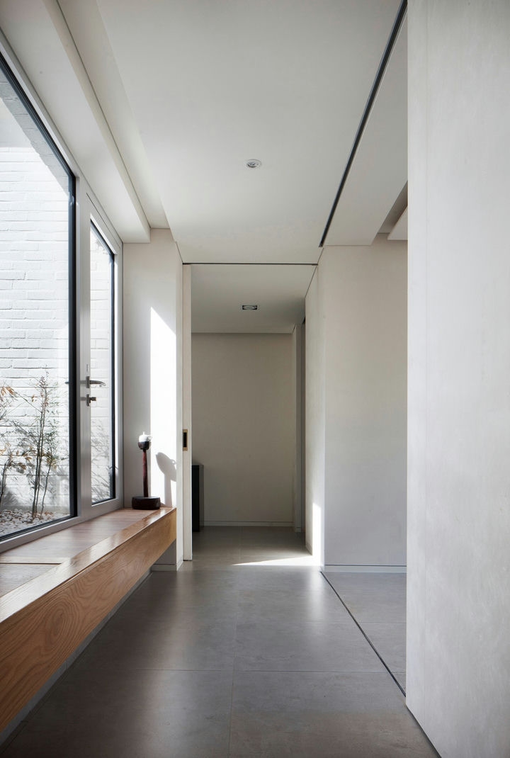 Mobile 메인 이미지 0